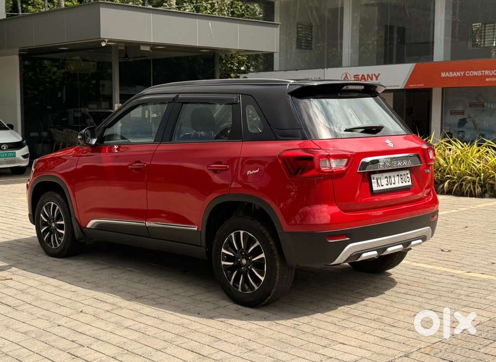 Maruti Suzuki Brezza Zxi Plus At, 2022