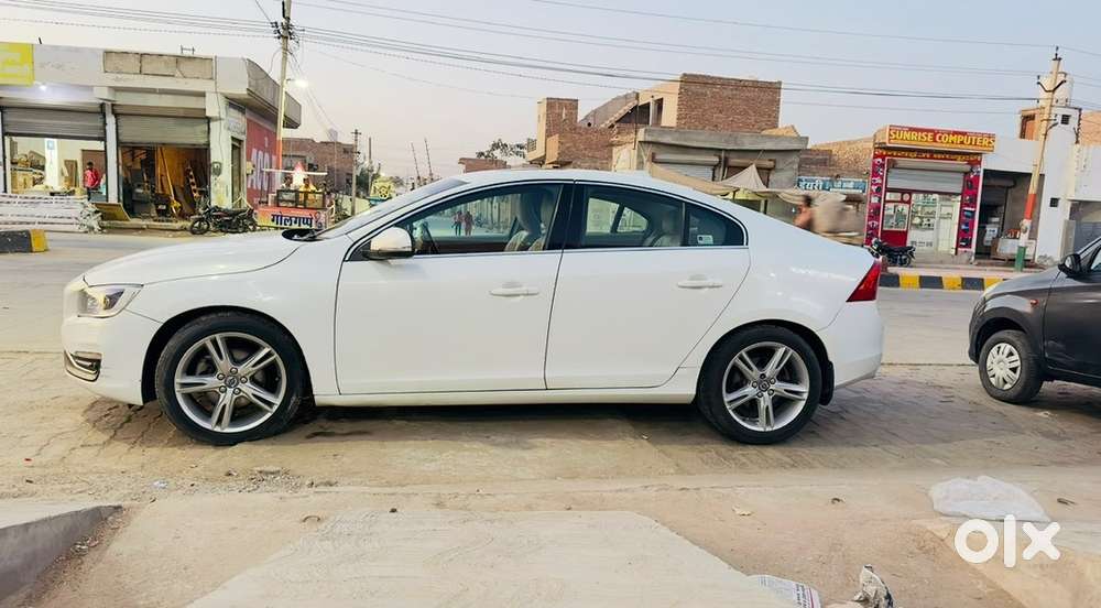 Volvo S60 D4 / Diesel / Driven 70144 / December 2016
