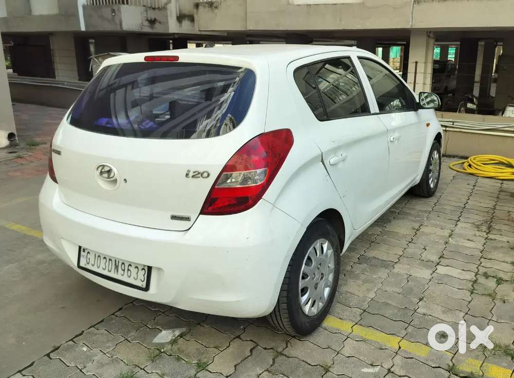 Hyundai I20 2011 Cng & Hybrids 160000 Km Driven.
