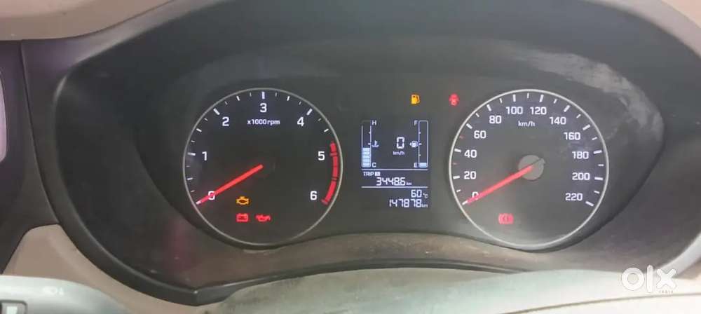 Hyundai I20 Diesel 2019. 4 Years Due Continue Panra Mathiri Sale Panan