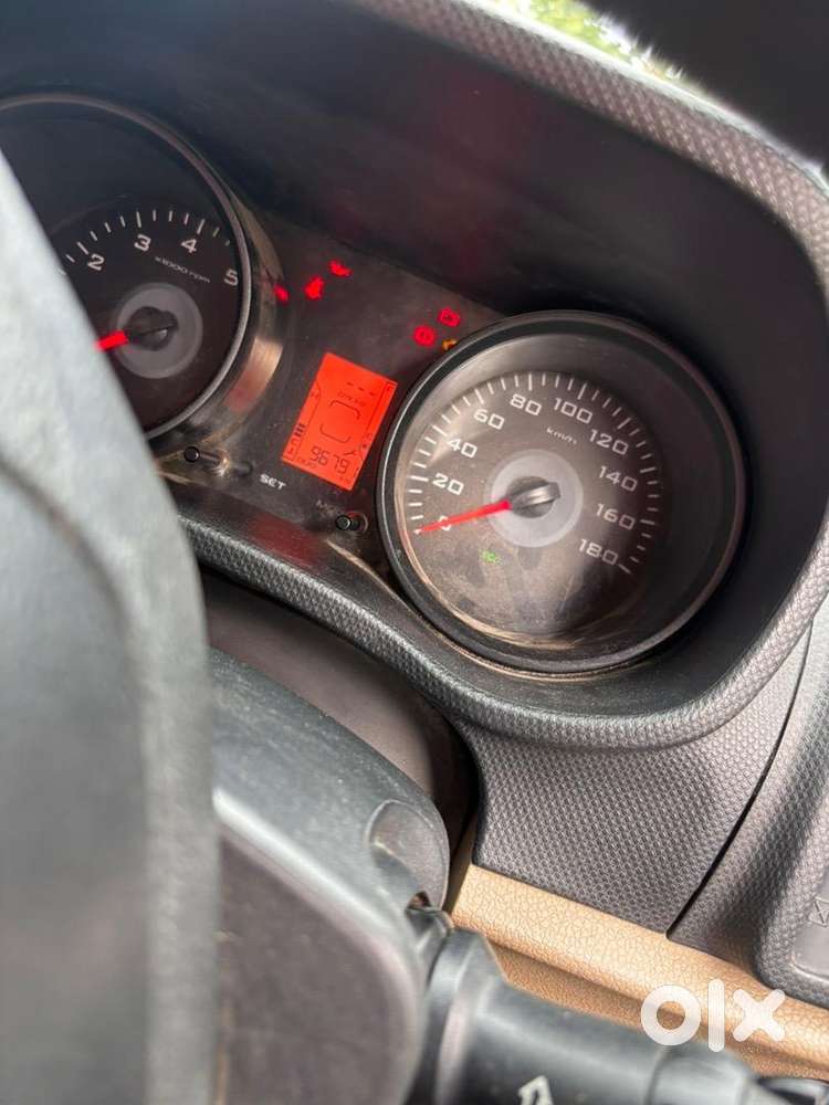 Mahindra Tuv 300 Plus 2018 Diesel 97000 Km Driven