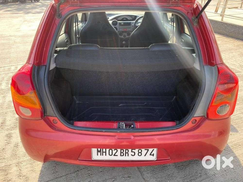 Toyota Etios Liva 2011-2012 G, 2011, Petrol