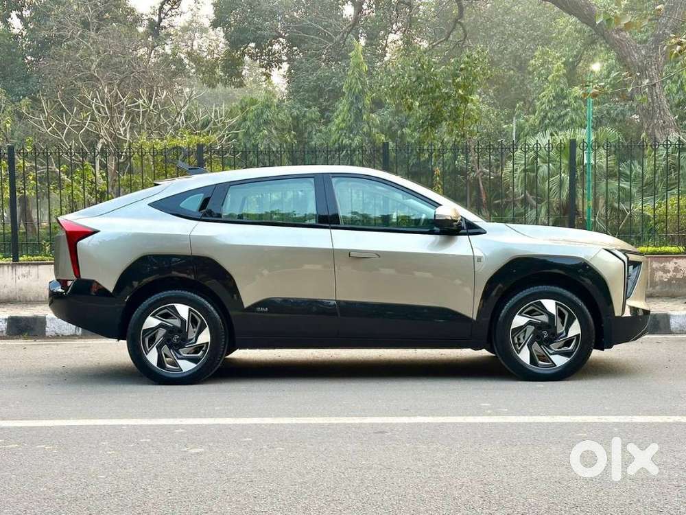 Mahindra Xev 9e Pack Three (top Model), 2025, Electric