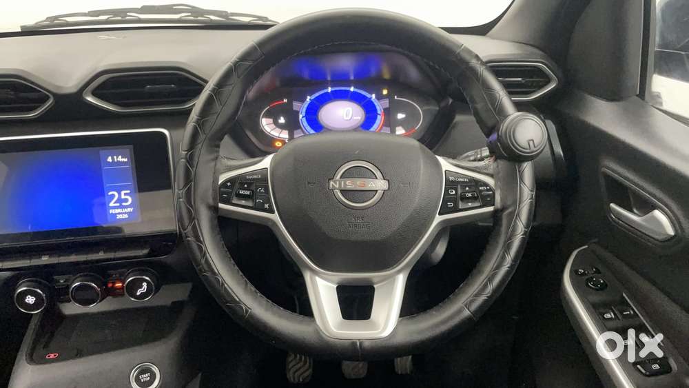 Nissan Magnite 1.0 Xv Premium Dual Tone, 2021, Petrol