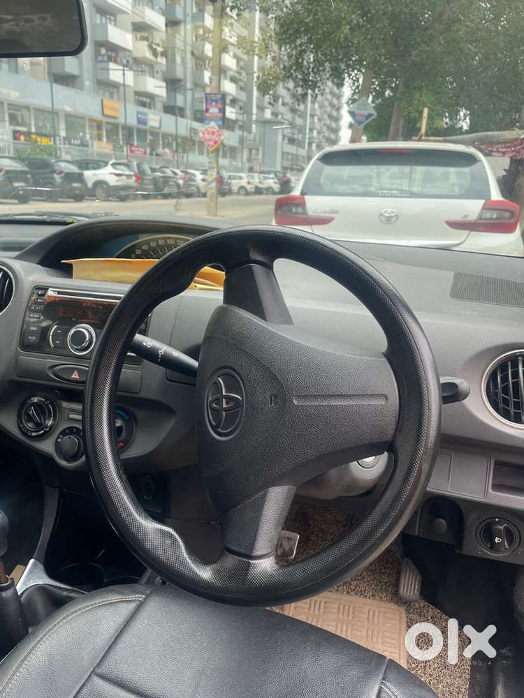 Toyota Etios Liva 2013