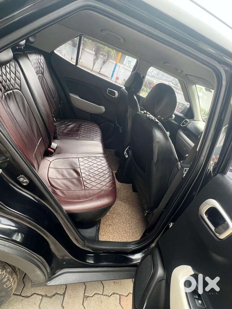 Hyundai Venue 1.2 S (o), 2024, Petrol