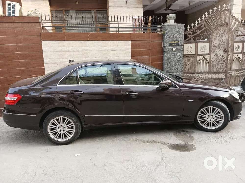 Mercedes E-class E250 Passing 2031