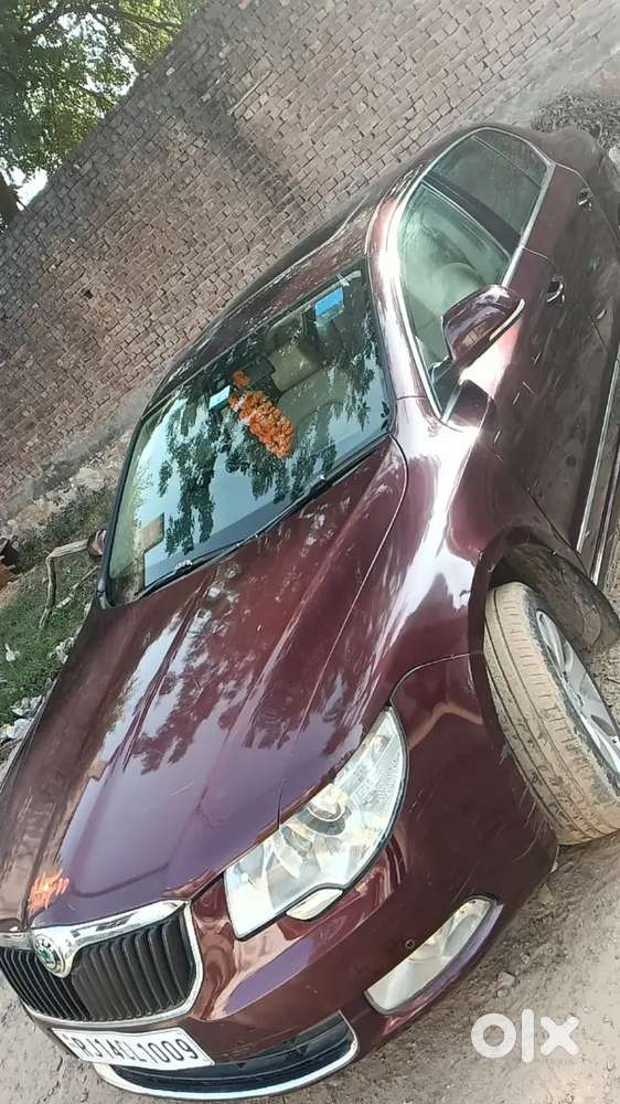 Skoda Superb 2010 Petrol Well Maintained