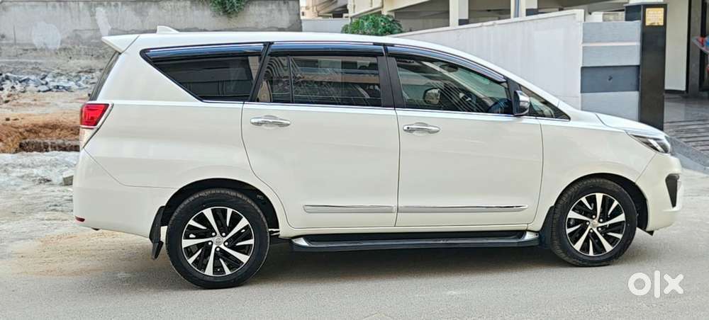 Toyota Innova Crysta 2.4 Z 7 Str, 2022, Diesel