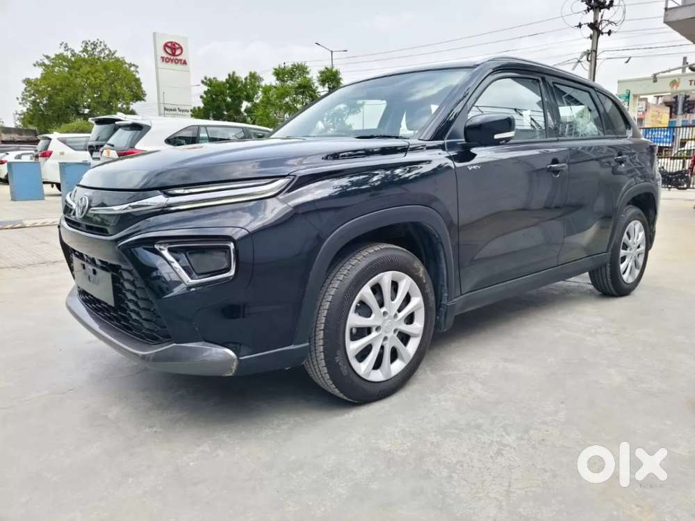 Toyota Urban Cruiser Hyryder, 2025, Petrol