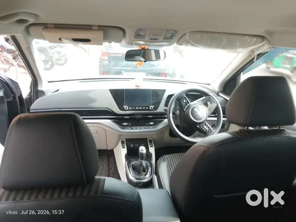 Kia Carens Premium 2024