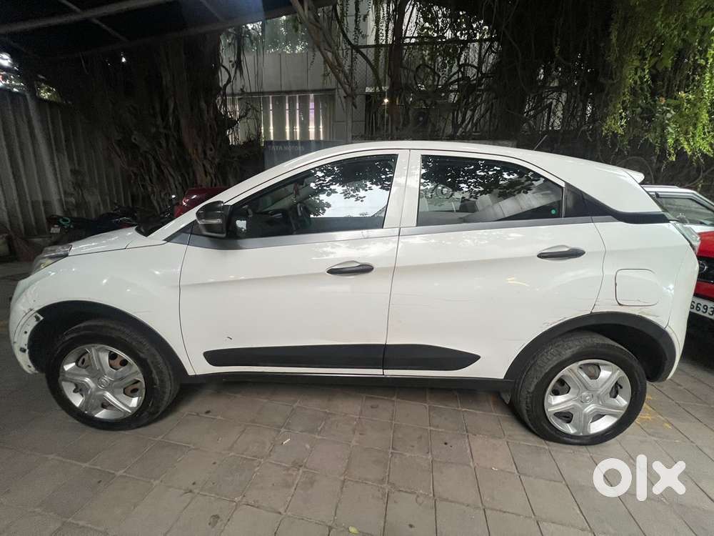 Tata Nexon Petrol Manual 2018