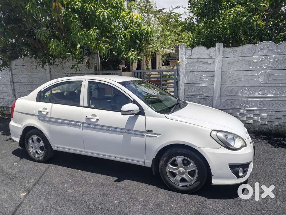 Hyundai Verna Sx 2010 Car
