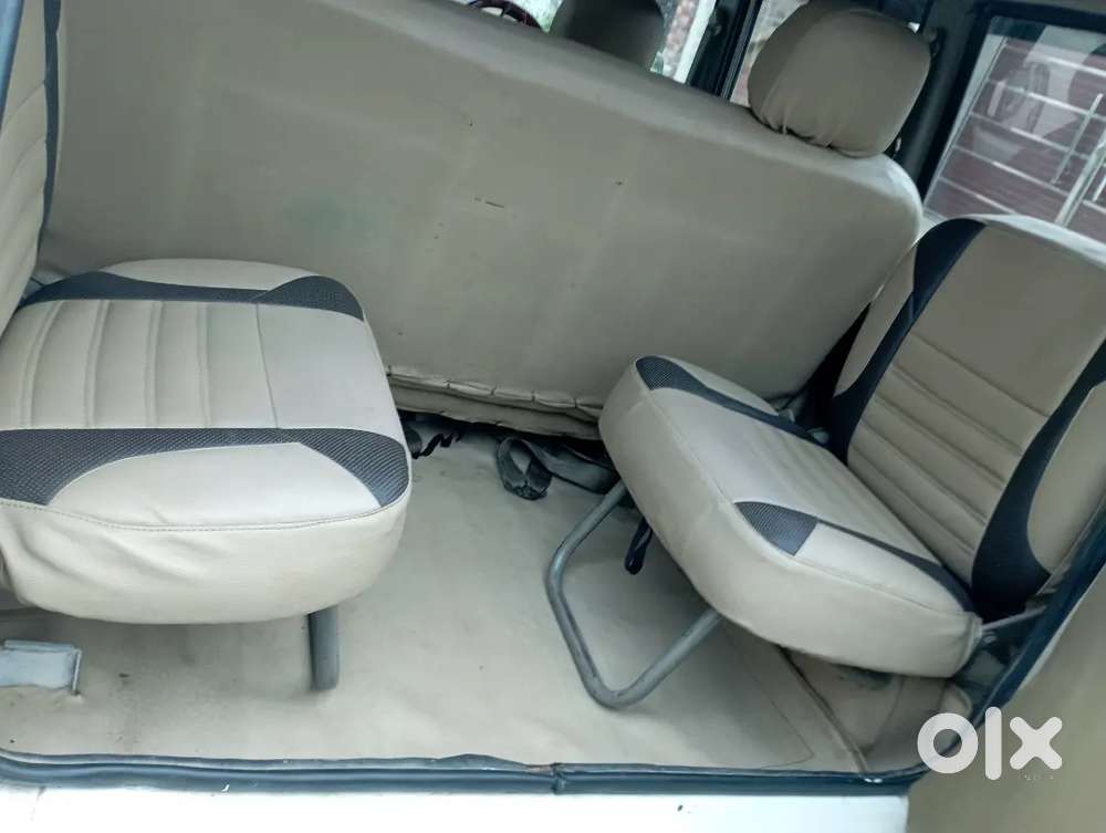 Mahindra Bolero Neo Plus 2012
