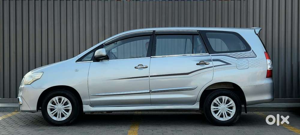 Toyota Innova 2.5 G (diesel) 8 Seater, 2015, Diesel