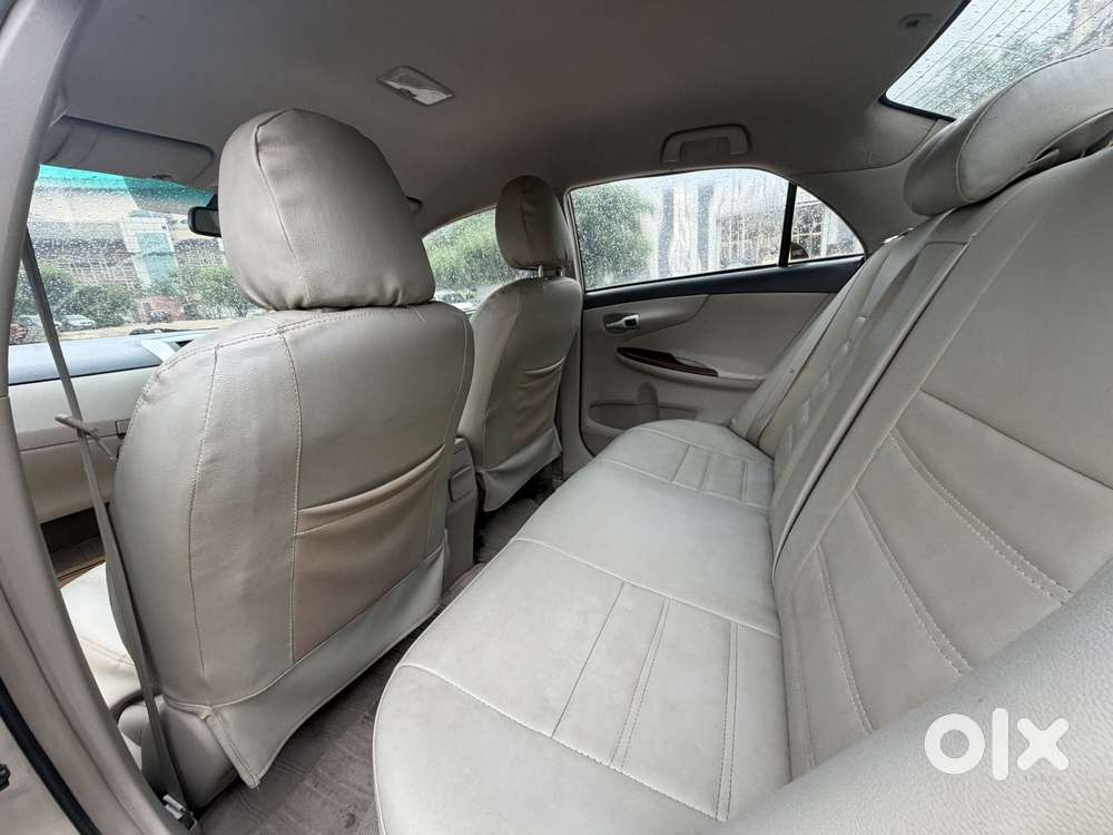 Toyota Corolla Altis, 2011, Petrol
