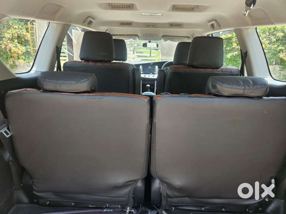 Toyota Innova Crysta 2.4 G Mt, 2024, Diesel