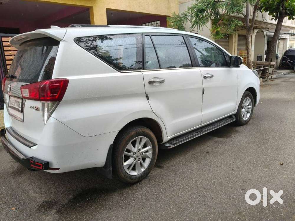 Toyota Innova Crysta 2.4 Gx Limited Edition At 7 Str, 2023, Diesel