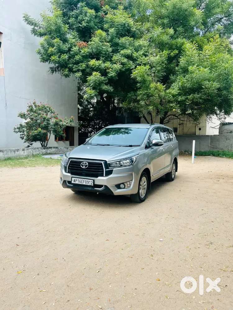 Toyota Innova Crysta 2017