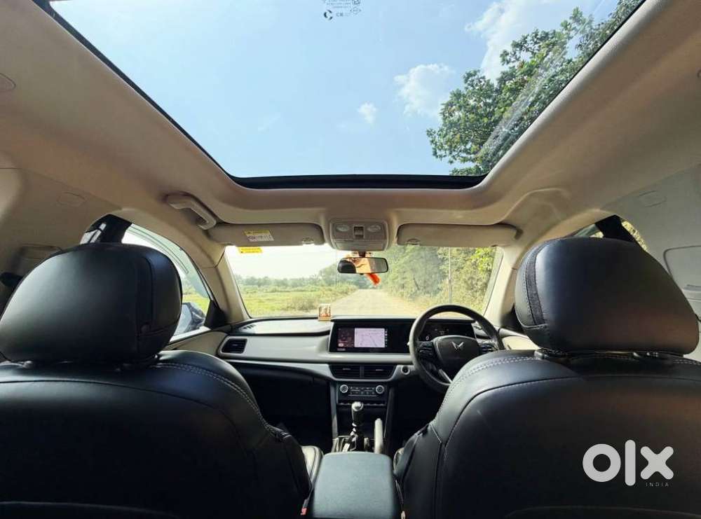 Mahindra Xuv700 2.2 Ax 5 Diesel Mt 7 Str, 2024, Diesel