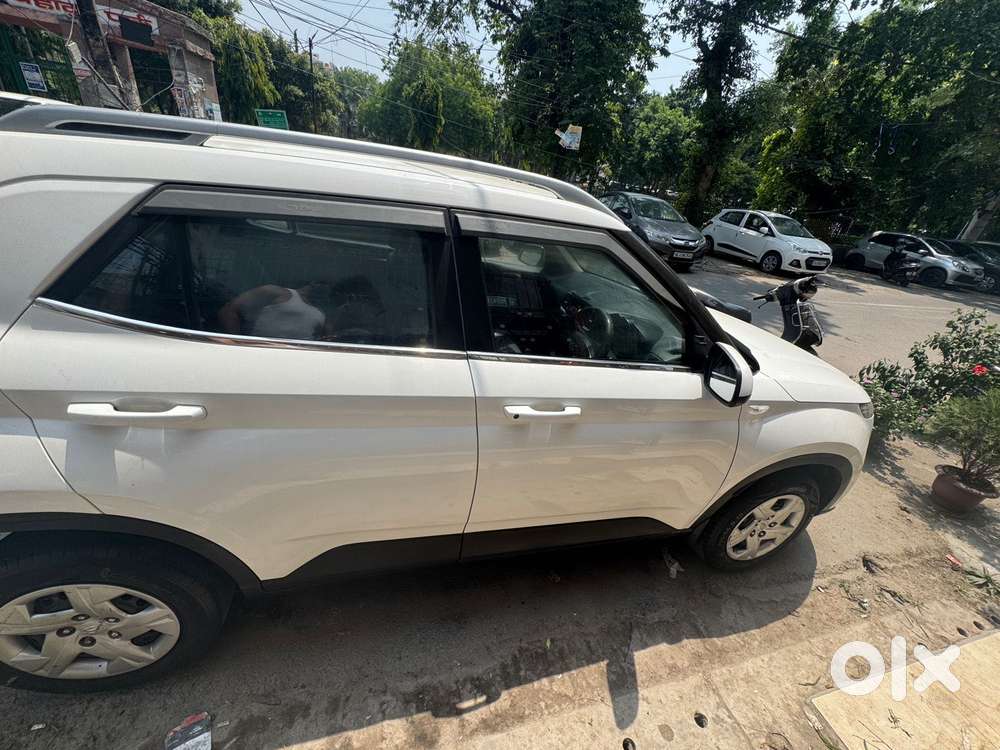 Hyundai Venue S Turbo, 2022, Petrol