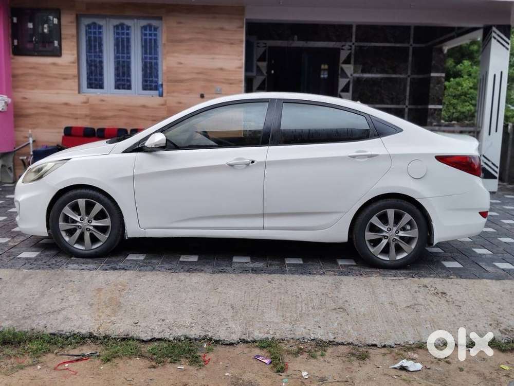 Hyundai Verna Fluidic 1.6 Crdi Sx Opt, 2011, Diesel