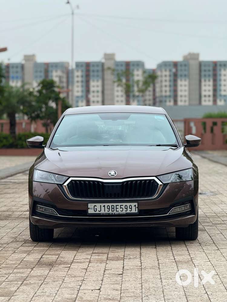 Skoda Octavia 2.0 L K Tsi At, 2022, Petrol