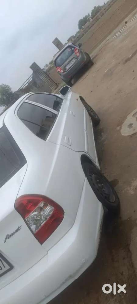 Hyundai Accent Hatchback 2011 Cng & Hybrids 100000 Km Driven
