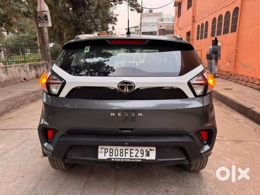 Tata Nexon 1.5 Revotorq Xm (s), 2023, Diesel