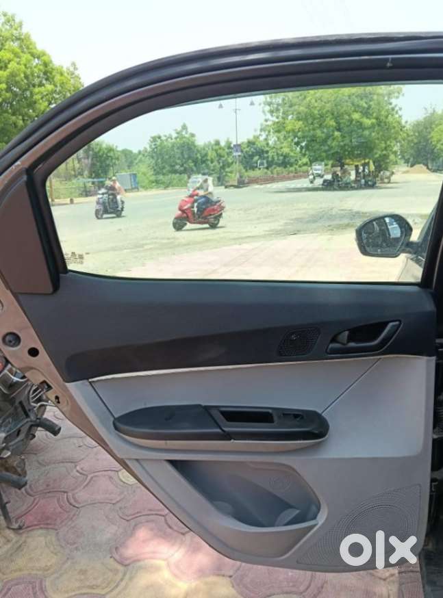 Tata Tiago, 2021, Petrol