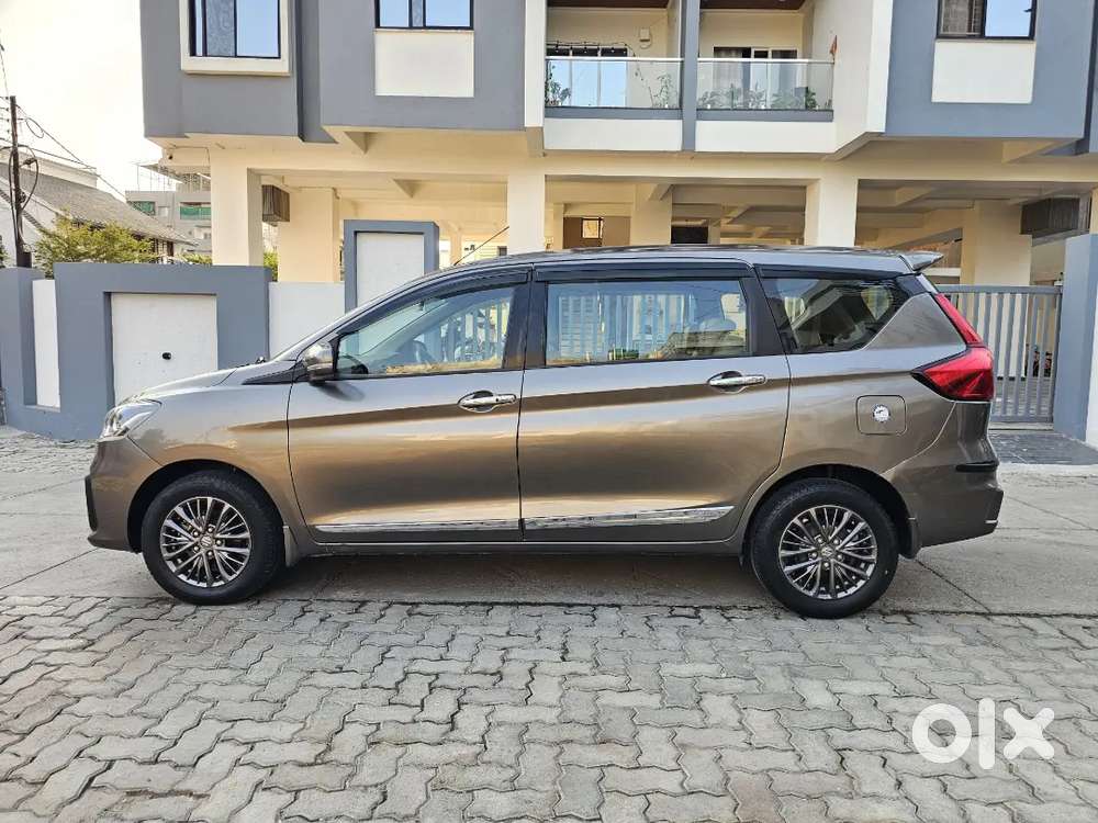 Ertiga Zxi+ 2021 / 1st Owner
Petrol / Seal To Seal Original