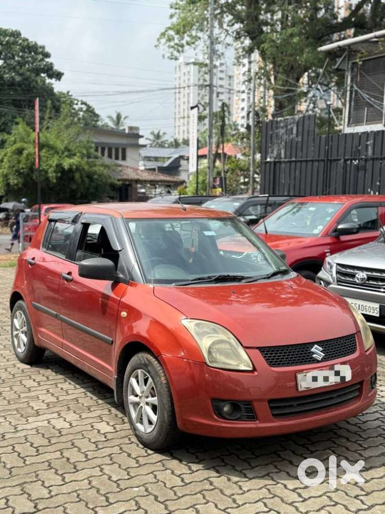 Maruti Suzuki Swift 1.2 Vxi (o), 2009