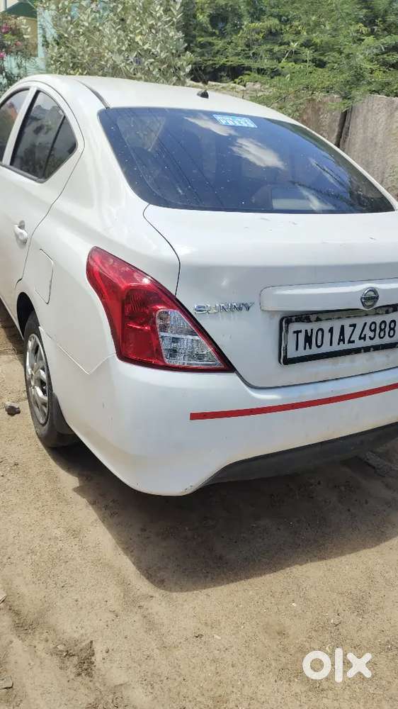 Nissan Sunny  Xe 2016