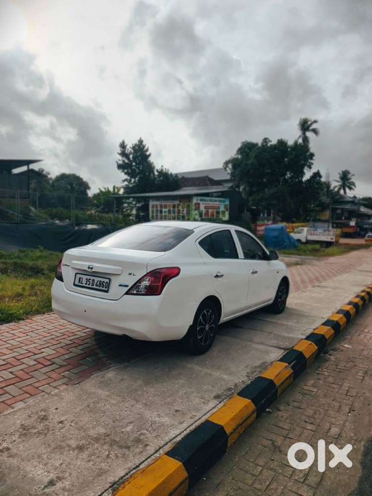 Nissan Sunny, 2012, Diesel