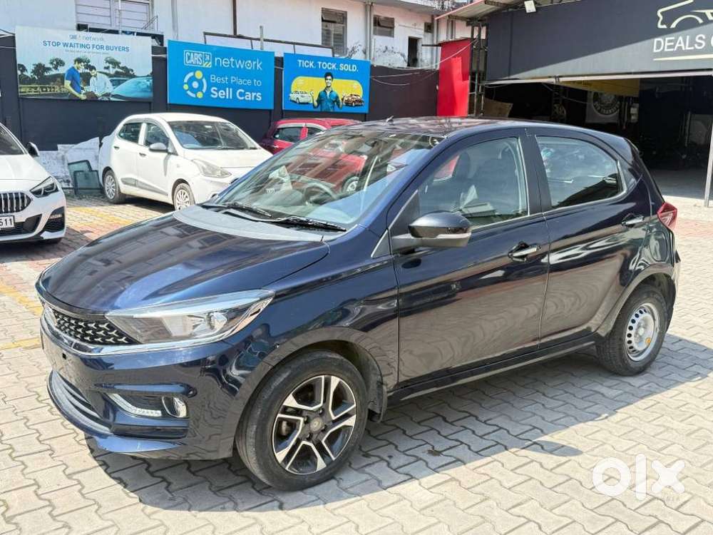 Tata Tiago, 2023, Petrol