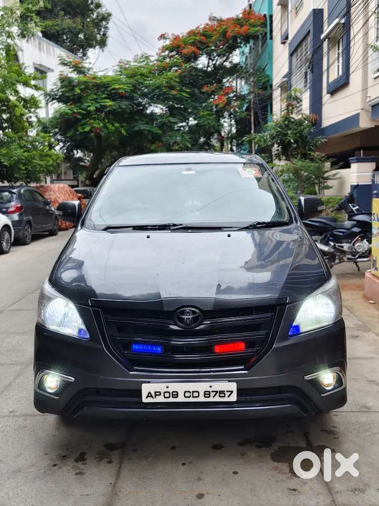 Toyota Innova Diesel 2011 2nd Owner