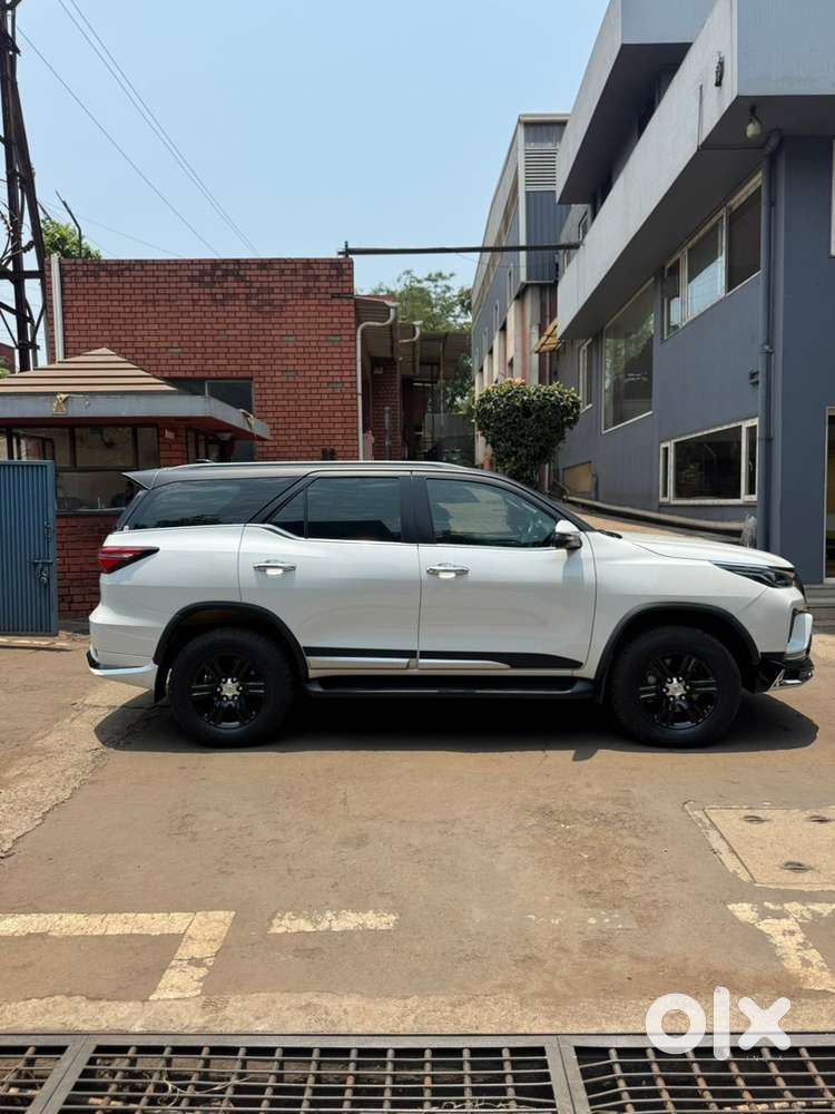 Fortuner Leader Edition With 9000kms Diesel 2025