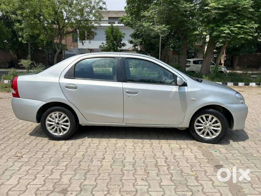 Toyota Etios 2010-2012 V, 2011, Petrol