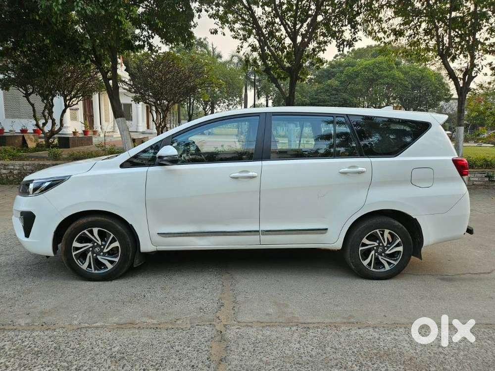 Toyota Innova Crysta 2.4 Gx Limited Edition 8 Str, 2021, Diesel
