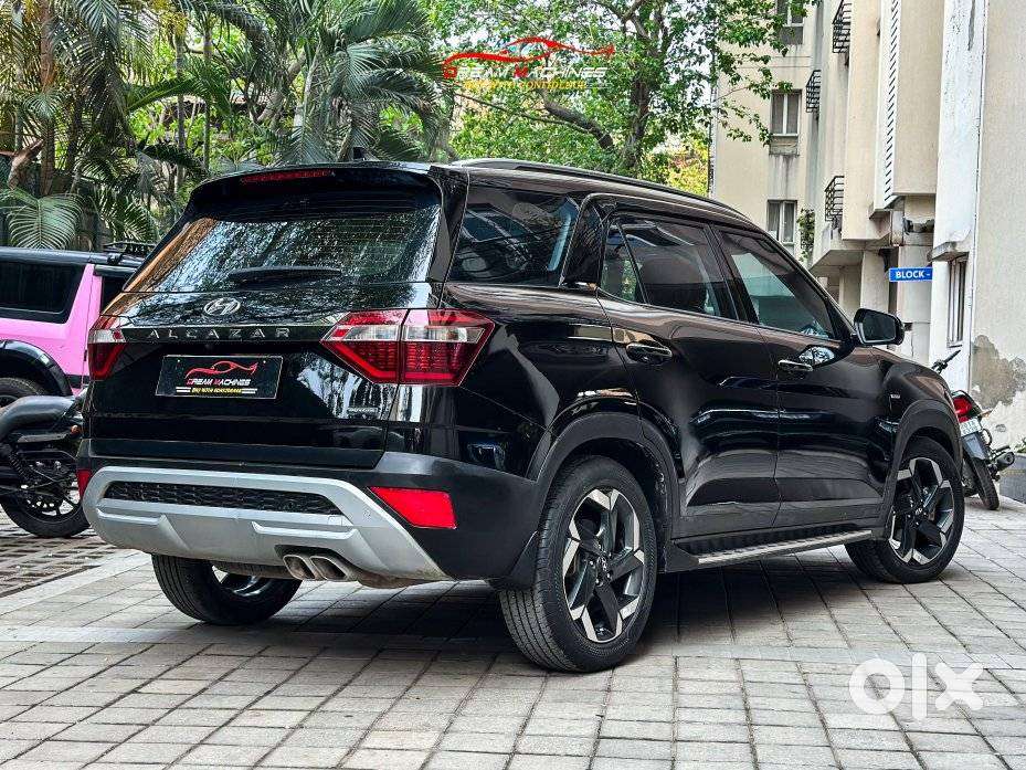 Hyundai Alcazar 2.0 Signature (o) Petrol At 7 Str, 2023, Petrol