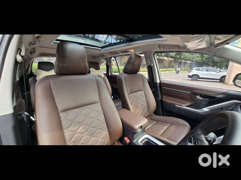 Toyota Innova Hycross 2.0 Zx (o) Hybrid 7 Str, 2024, Petrol