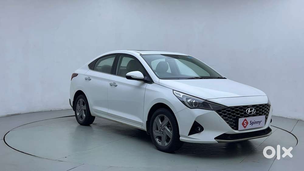 Hyundai Verna 1.5 Sx Ivt, 2022, Petrol