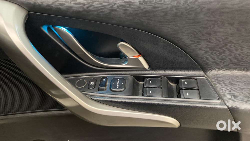 Mahindra Xuv500 W7, 2020, Diesel