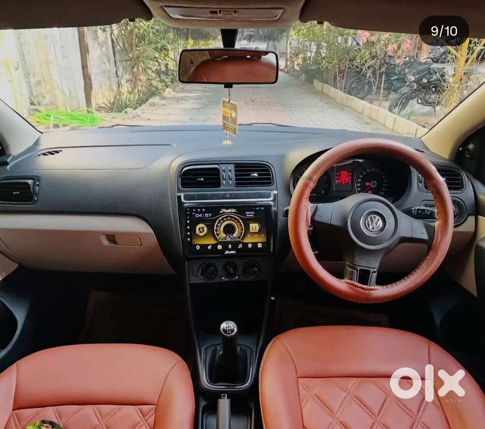 Volkswagen Polo 2011 Petrol 32000 Km Driven