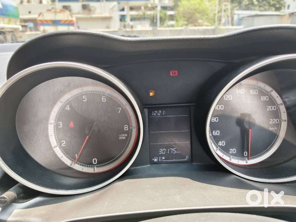 Maruti Suzuki Swift Vxi 1.2 Abs Bs-iv, 2023, Petrol