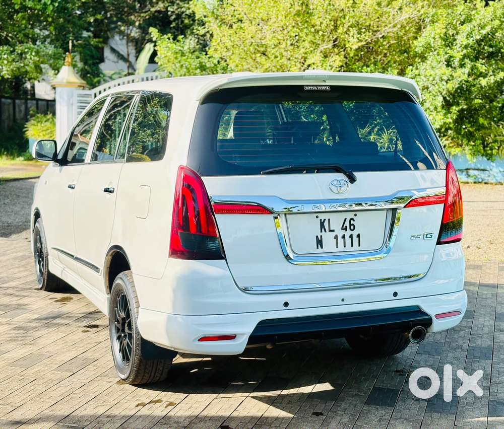 Toyota Innova 2.5 Gx (diesel) 8 Seater Bs Iv, 2016, Diesel
