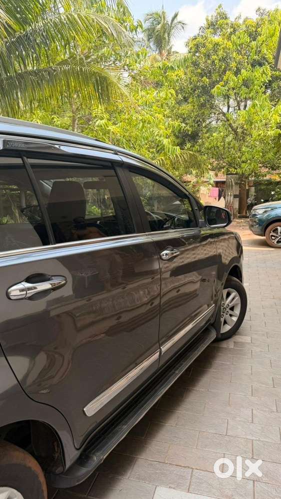 Toyota Innova Crysta 2018 Diesel Well Maintained