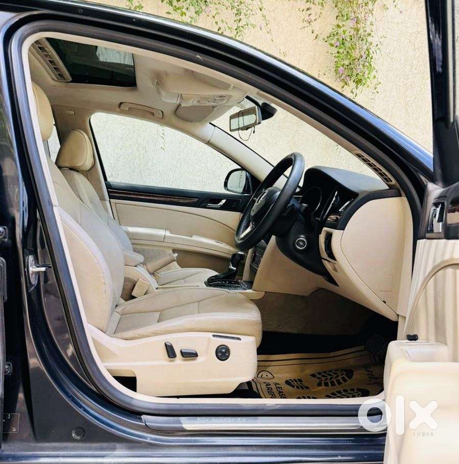 Skoda Superb Elegance Tdi 2.0 At, 2015, Diesel