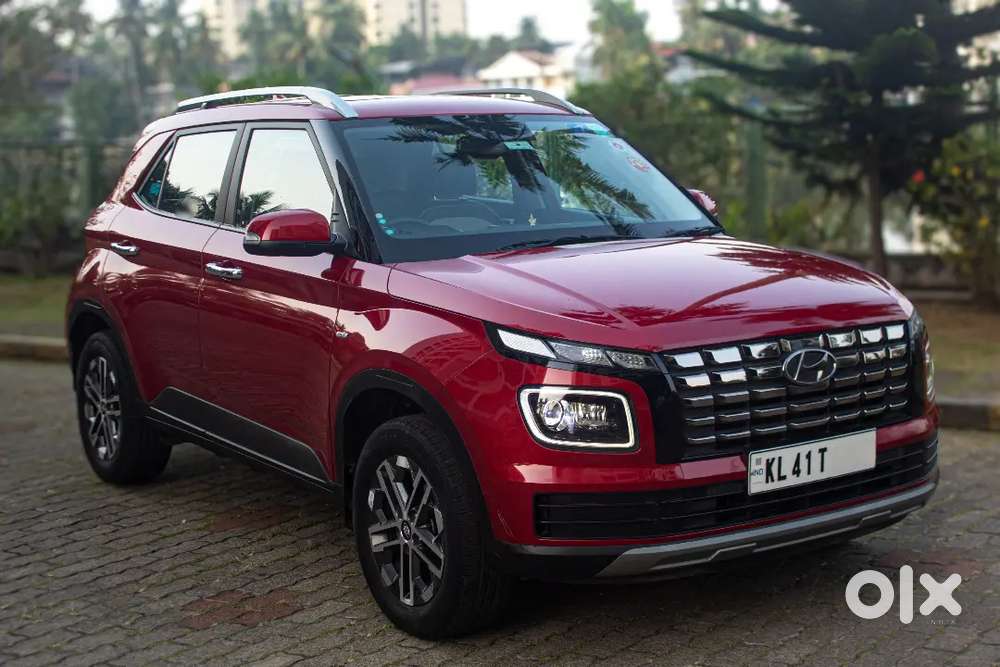 Hyundai Venue Sx(o) Turbo Dct 2023  Top Variant  Excellent Condition