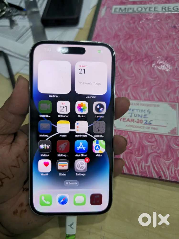 I phone 14 pro new condition battery health 99% Bill box cable availab
